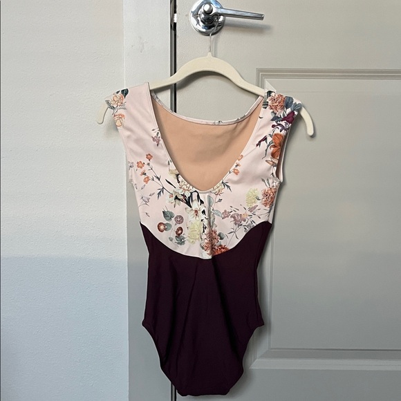 Eleve Ballet Leotard - Picture 2 of 3